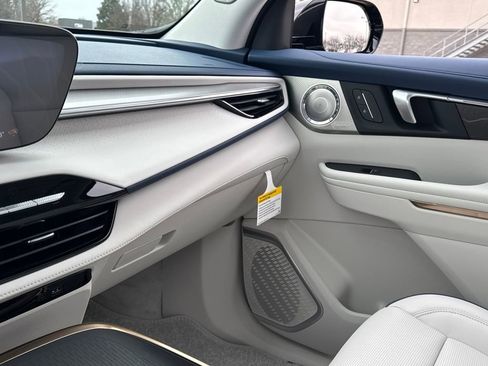 New 2026 Buick Enclave Avenir w/ Super Cruise Package image 23