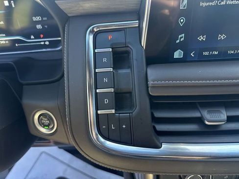 Used 2022 Chevrolet Tahoe LT w/ Luxury Package RWD image 21
