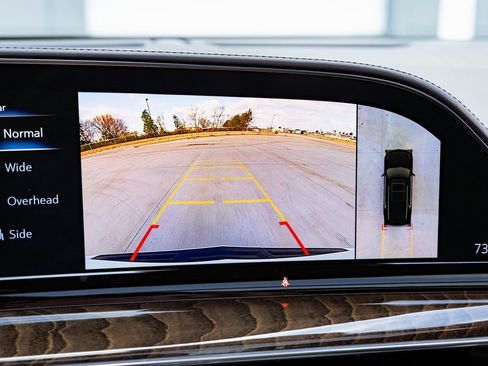 Used 2021 Cadillac Escalade Sport Platinum image 13