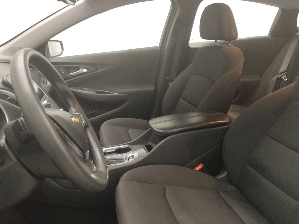 Used 2024 Chevrolet Malibu LT FWD image 17