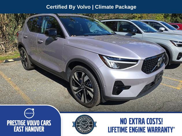 Used 2026 Volvo XC40 B5 Plus AWD/4WD image 1