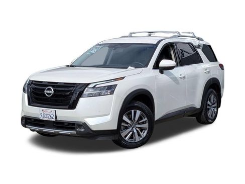 Used 2023 Nissan Pathfinder SL w/ Black Appearance Package FWD image 1