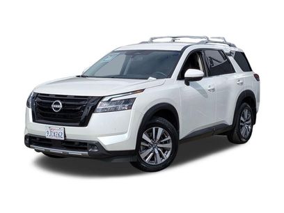 Used 2023 Nissan Pathfinder SL w/ Black Appearance Package