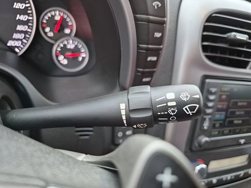 Used 2006 Chevrolet Corvette Coupe w/ Preferred Equipment Group image 27