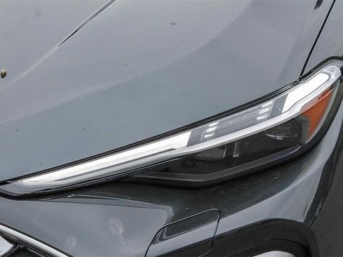 New 2025 Audi SQ5 Premium Plus image 8