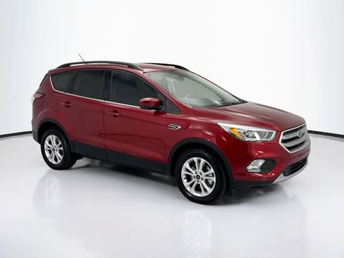 Used 2017 Ford Escape SE w/ SE Leather Comfort Package AWD/4WD image 3