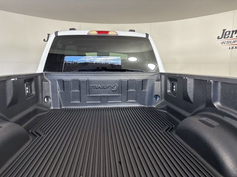 Used 2024 Ford F350 XLT w/ FX4 Off-Road Package image 22