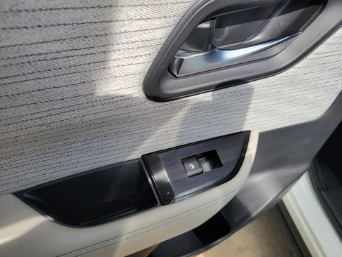 Certified 2023 Nissan Rogue SV AWD/4WD image 40