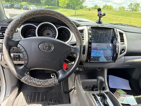 Used 2007 Toyota Tacoma 4x4 Access Cab V6 image 18