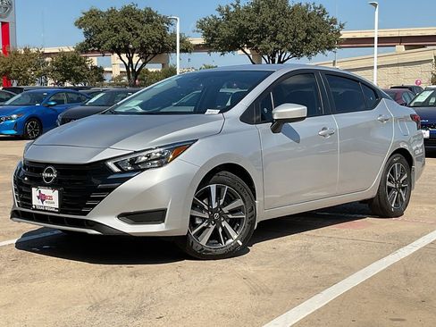 New 2025 Nissan Versa SV w/ Trunk Package image 2