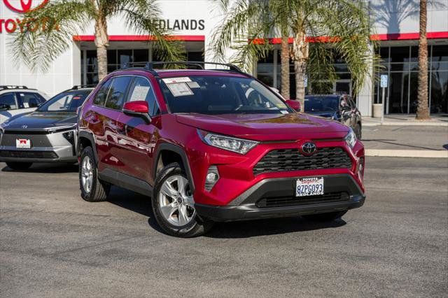 Certified 2021 Toyota RAV4 XLE w/ Convenience Package FWD image 1