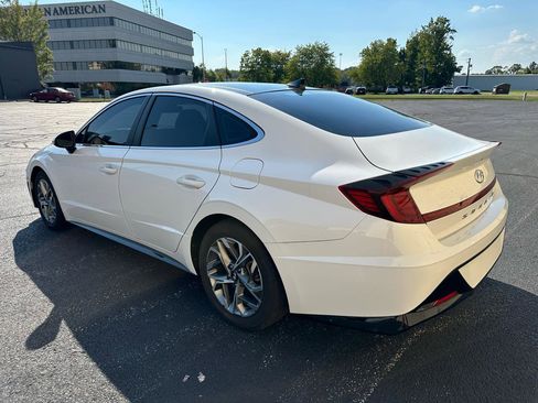 Used 2022 Hyundai Sonata SEL w/ Convenience Package FWD image 3