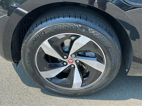Used 2023 Jaguar F-PACE S AWD/4WD image 8