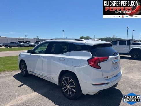 Used 2019 GMC Terrain Denali w/ Advanced Safety Package FWD image 4