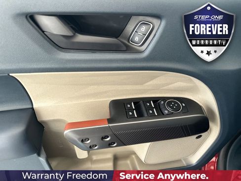 Used 2025 Ford Maverick Lariat w/ 4K Tow Package AWD/4WD image 12