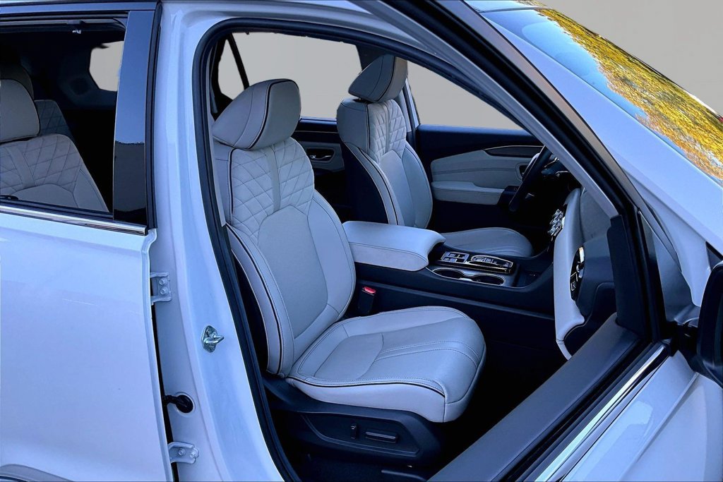 Used 2026 Honda Pilot Elite image 21
