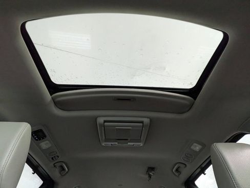 Used 2016 Honda Odyssey Touring image 8