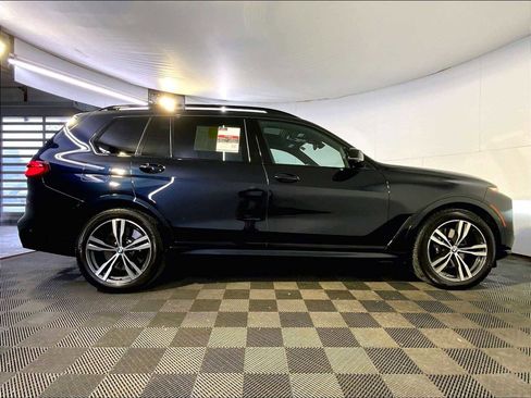 Used 2024 BMW X7 M60i w/ Executive Package image 8
