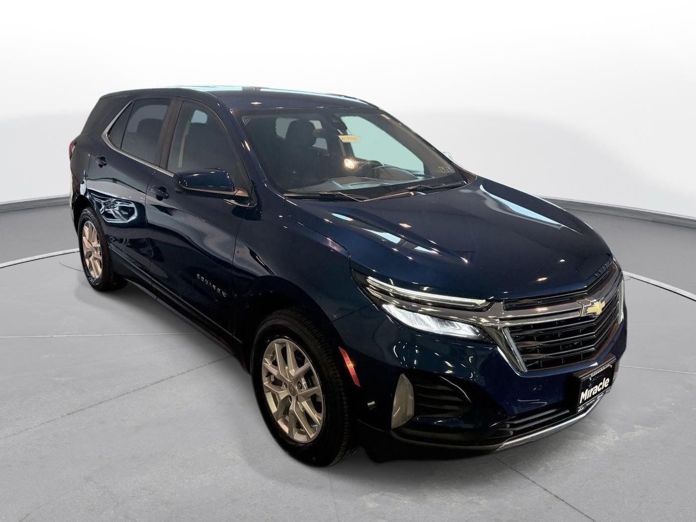 Used 2023 Chevrolet Equinox LT AWD/4WD image 8