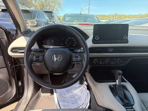 Used 2024 Honda HR-V LX image 20