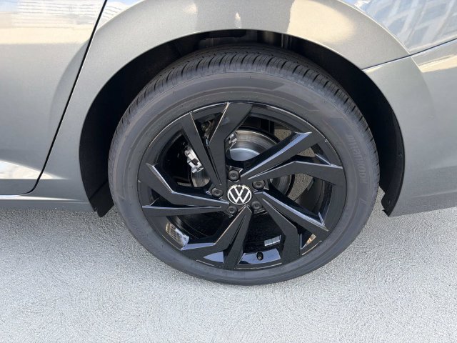 New 2026 Volkswagen Jetta SE FWD image 6
