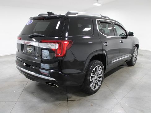 Used 2021 GMC Acadia Denali w/ Denali Technology Package FWD image 9