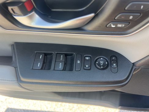 Used 2018 Honda CR-V EX-L image 24