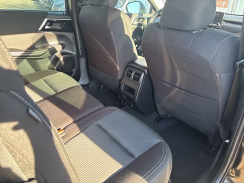 Used 2022 Mitsubishi Outlander ES image 32