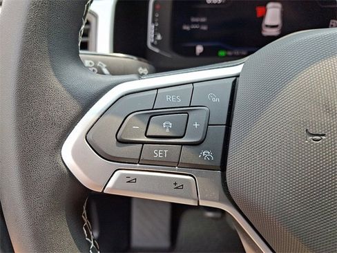 Used 2023 Volkswagen Atlas Cross Sport SEL image 22