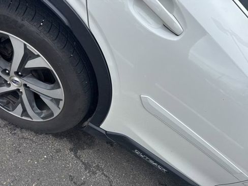 Used 2020 Subaru Outback Limited image 12