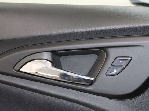 Used 2025 Chevrolet Malibu LT image 35