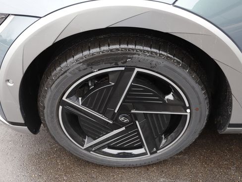 New 2026 Hyundai Ioniq 5 Limited image 14