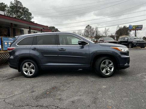 Used 2016 Toyota Highlander Limited Platinum image 8