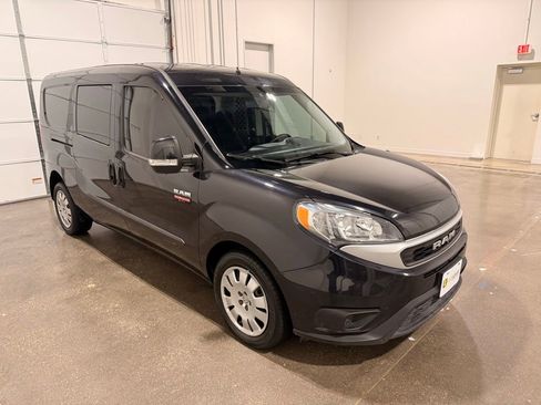 Used 2021 RAM ProMaster City Tradesman SLT image 3