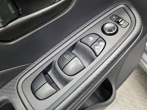 Used 2025 Nissan Versa S w/ S Plus Package FWD image 27