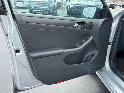 Used 2013 Volkswagen Jetta S FWD image 15
