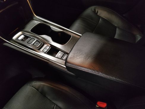 Used 2018 Honda Accord Touring image 26