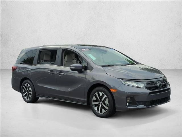 Certified 2026 Honda Odyssey EX-L image 3