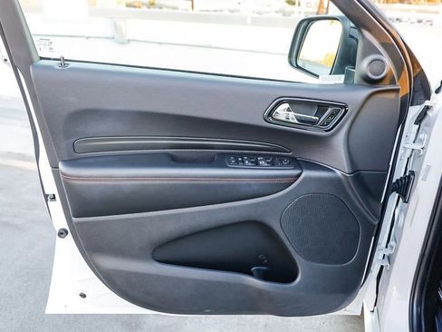 Certified 2025 Dodge Durango GT image 23