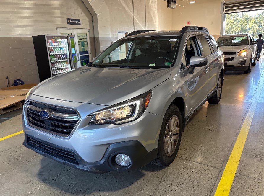 Used 2019 Subaru Outback 2.5i Premium AWD/4WD image 1