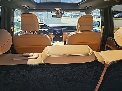 Certified 2025 Jeep Grand Cherokee Summit image 23