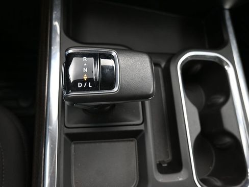 Used 2022 Chevrolet Silverado 1500 RST AWD/4WD image 17
