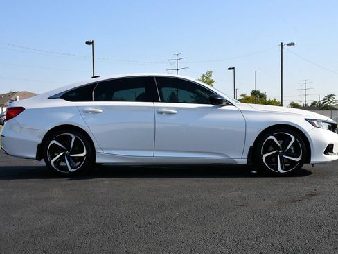 Used 2022 Honda Accord Sport image 8