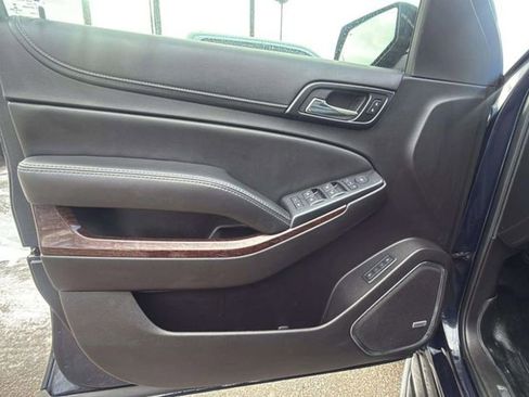 Used 2017 GMC Yukon SLT image 18