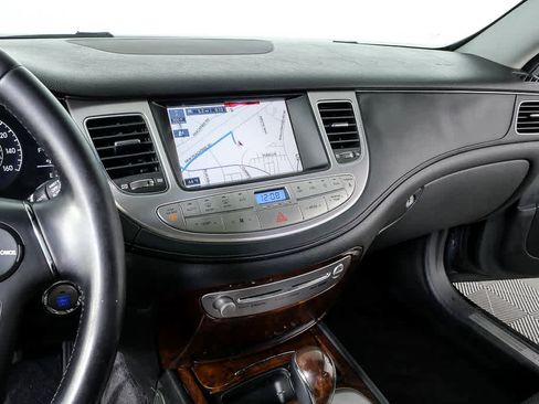 Used 2009 Hyundai Genesis 3.8 w/ Technology Pkg 4 image 13