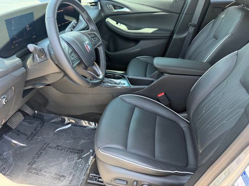Used 2024 Buick Encore GX Avenir w/ Avenir Technology Package FWD image 14