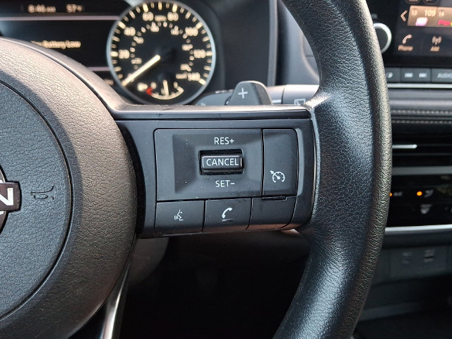 Used 2023 Nissan Rogue S AWD/4WD image 21