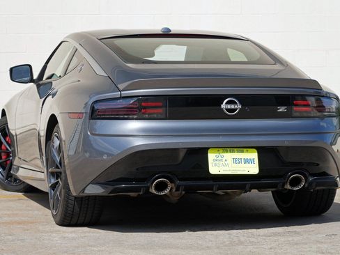Used 2025 Nissan Z Performance w/ Floor Mat Package RWD image 6