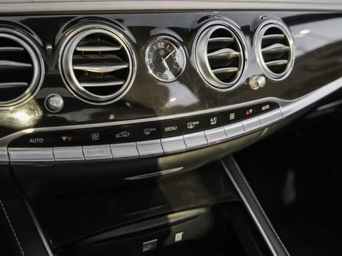 Used 2016 Mercedes-Benz S 550 Sedan image 31