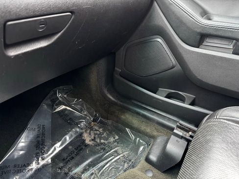 Used 2013 Ford Explorer Limited image 23